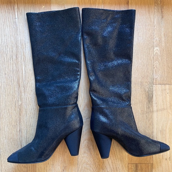 CHANEL Tall Black Metallic Pebbled Boots CC Cap Toe 37.5 - Picture 9 of 12